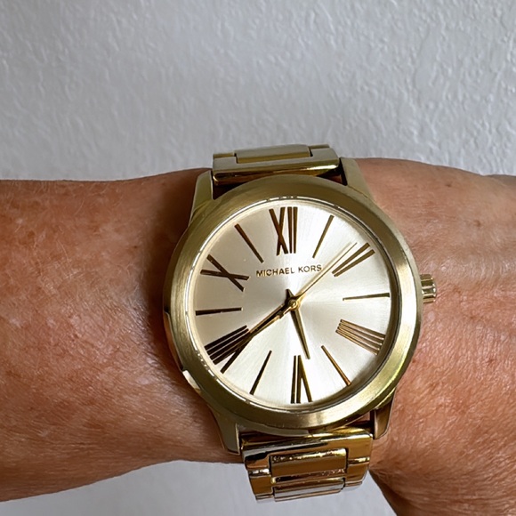 Michael Kors Women’s Gold Tone Hartman MK3490 Watch - Picture 9 of 9